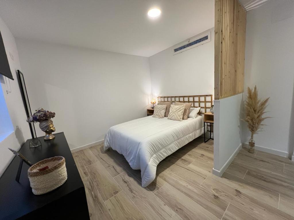El Descanso Del Obispo Malaga Bagian luar foto